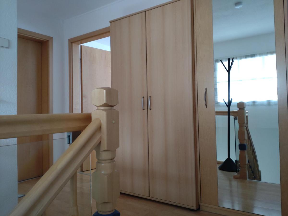 Zimmer & Bad In Jochen'S Haus Siershahn エクステリア 写真